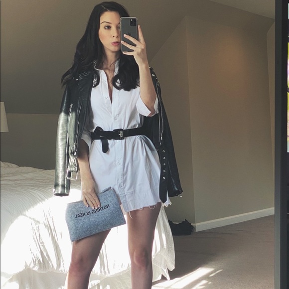 Meet your posher, Erin! - Picture 3 of 9